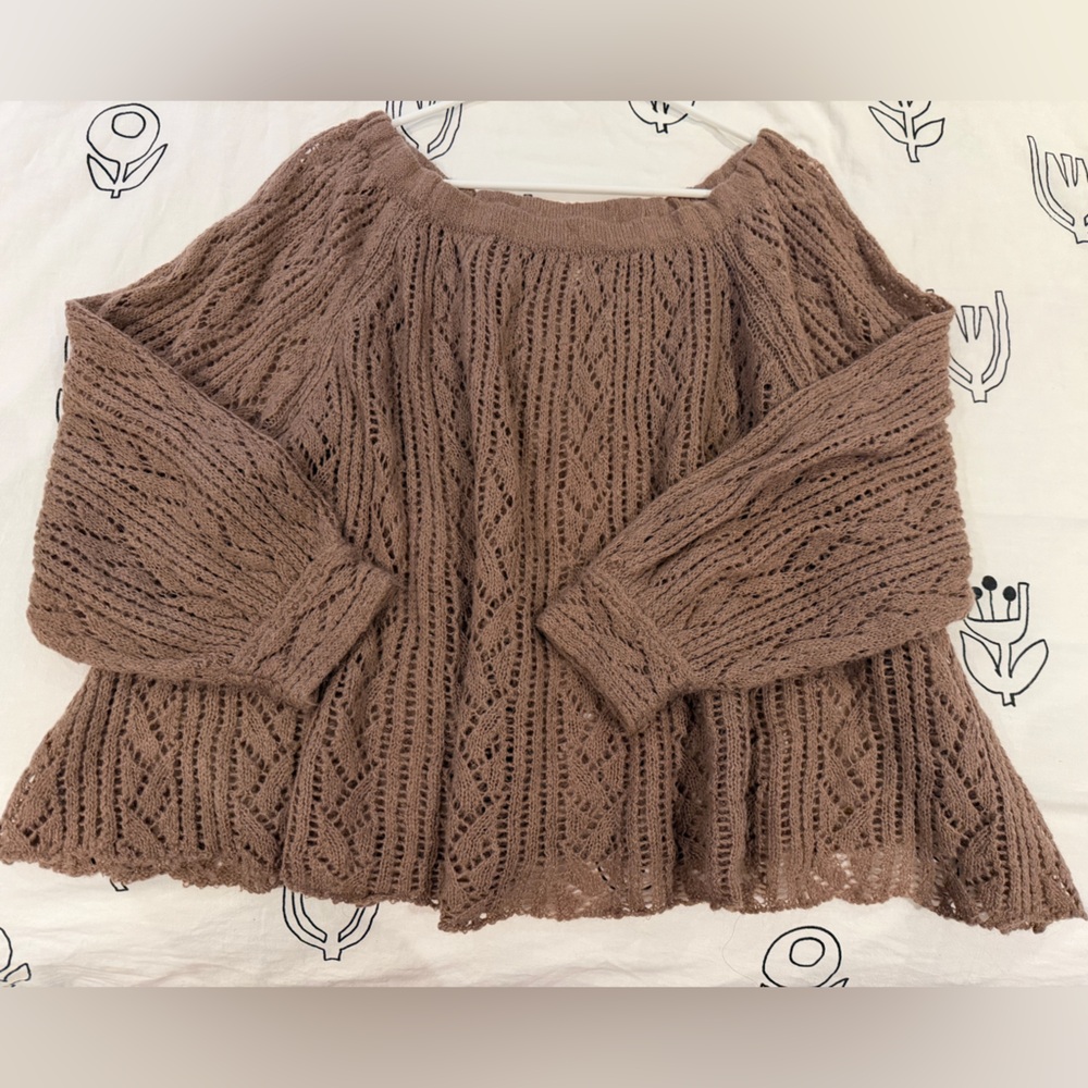 Free People size Medium open knit sweater mauve purple color